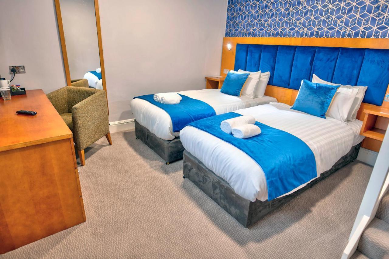 The Bridge Hotel Thrapston  Bagian luar foto