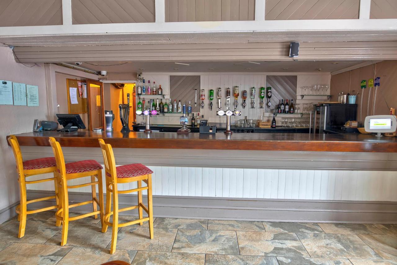 The Bridge Hotel Thrapston  Bagian luar foto