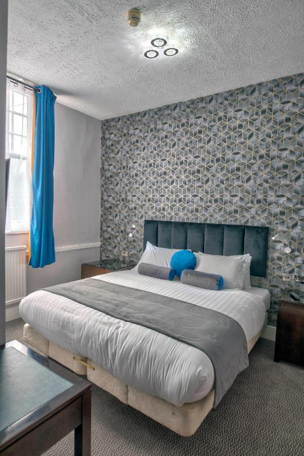 The Bridge Hotel Thrapston  Bagian luar foto